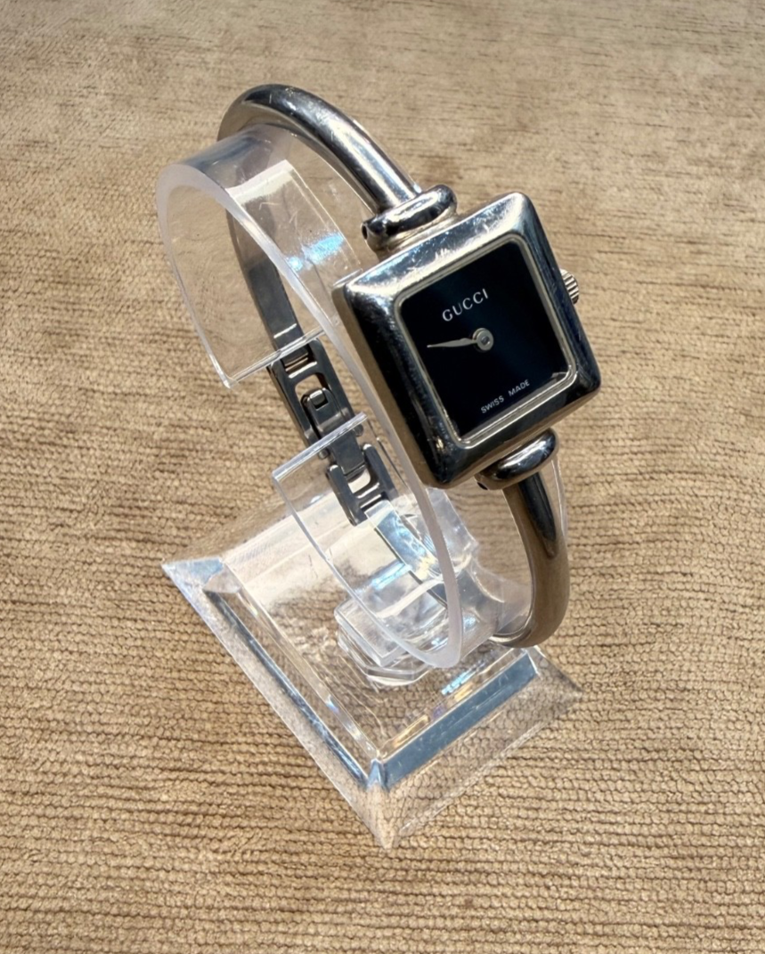Gucci 1900L Silver Bangle SERVICED New Battery Black Dial Box Flawless