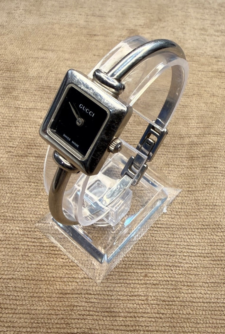 Gucci 1900L Silver Bangle SERVICED New Battery Black Dial Box Flawless