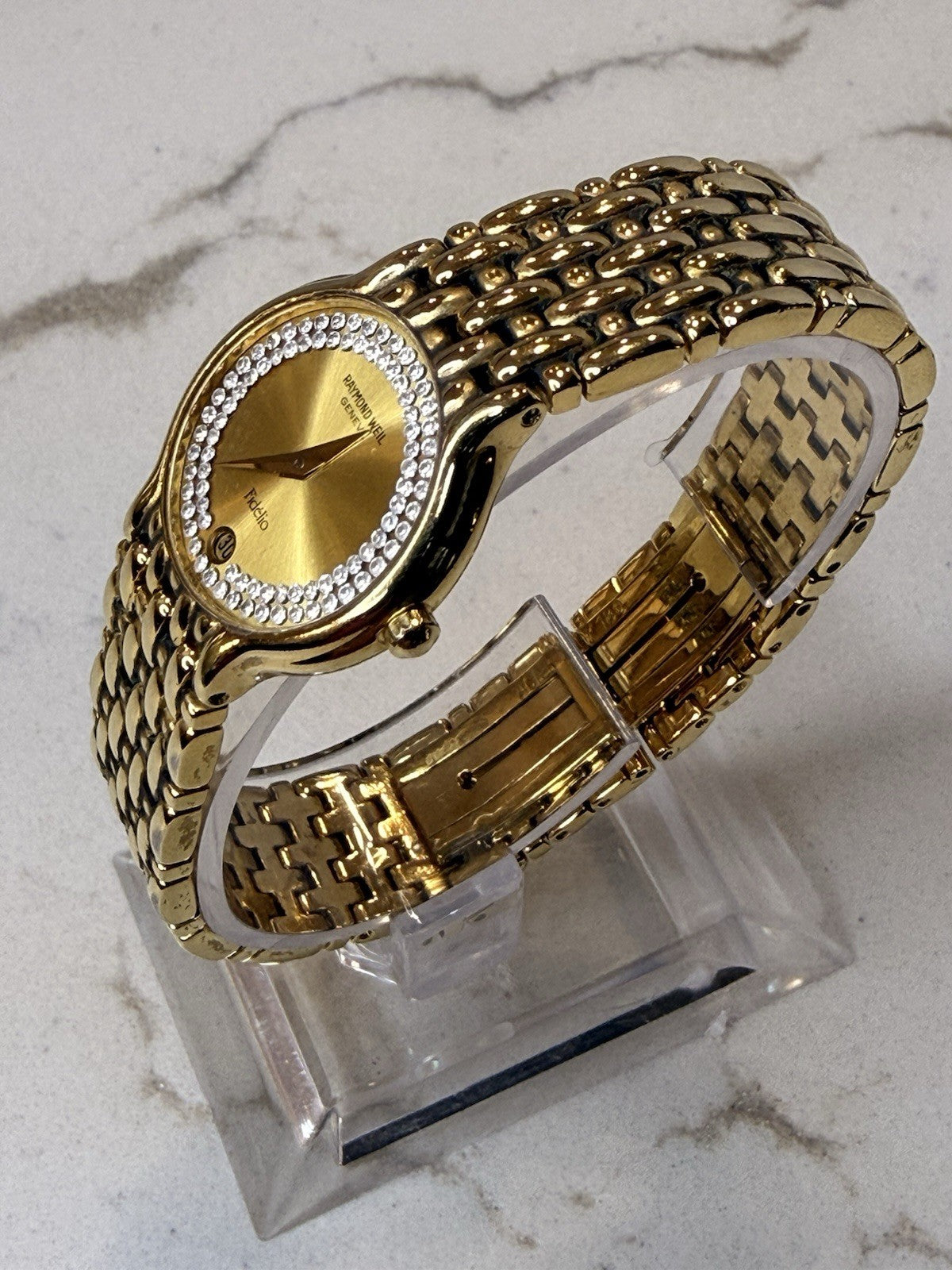 Raymond Weil Fidelio 4702 Women's 18K Gold Plated Swiss Quartz Stone Dial Date