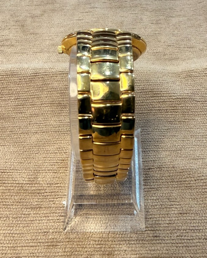 Gucci 3300.2 Vintage Gold Plated Quartz Watch – Black Dial – very nice