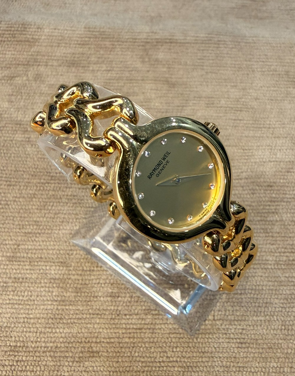 Raymond Weil Geneve 5878 Ladies Gold Plated Quartz Watch Diamond Dial