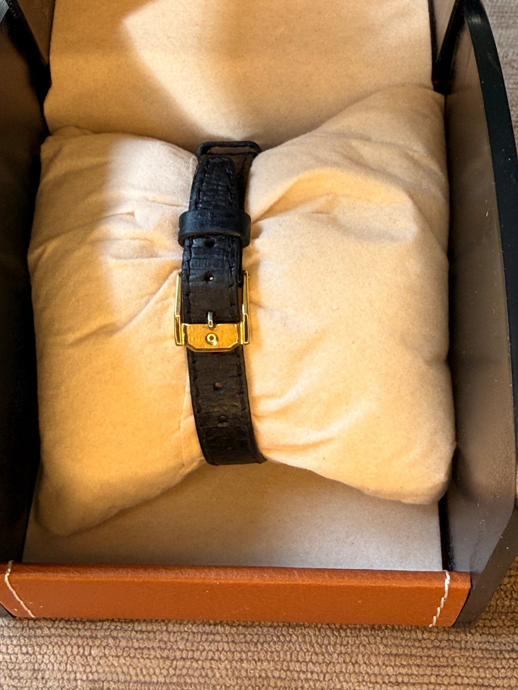 Movado Museum 87.A1.832 Ladies Watch Black Dial Gold Tone Swiss Quartz Serviced