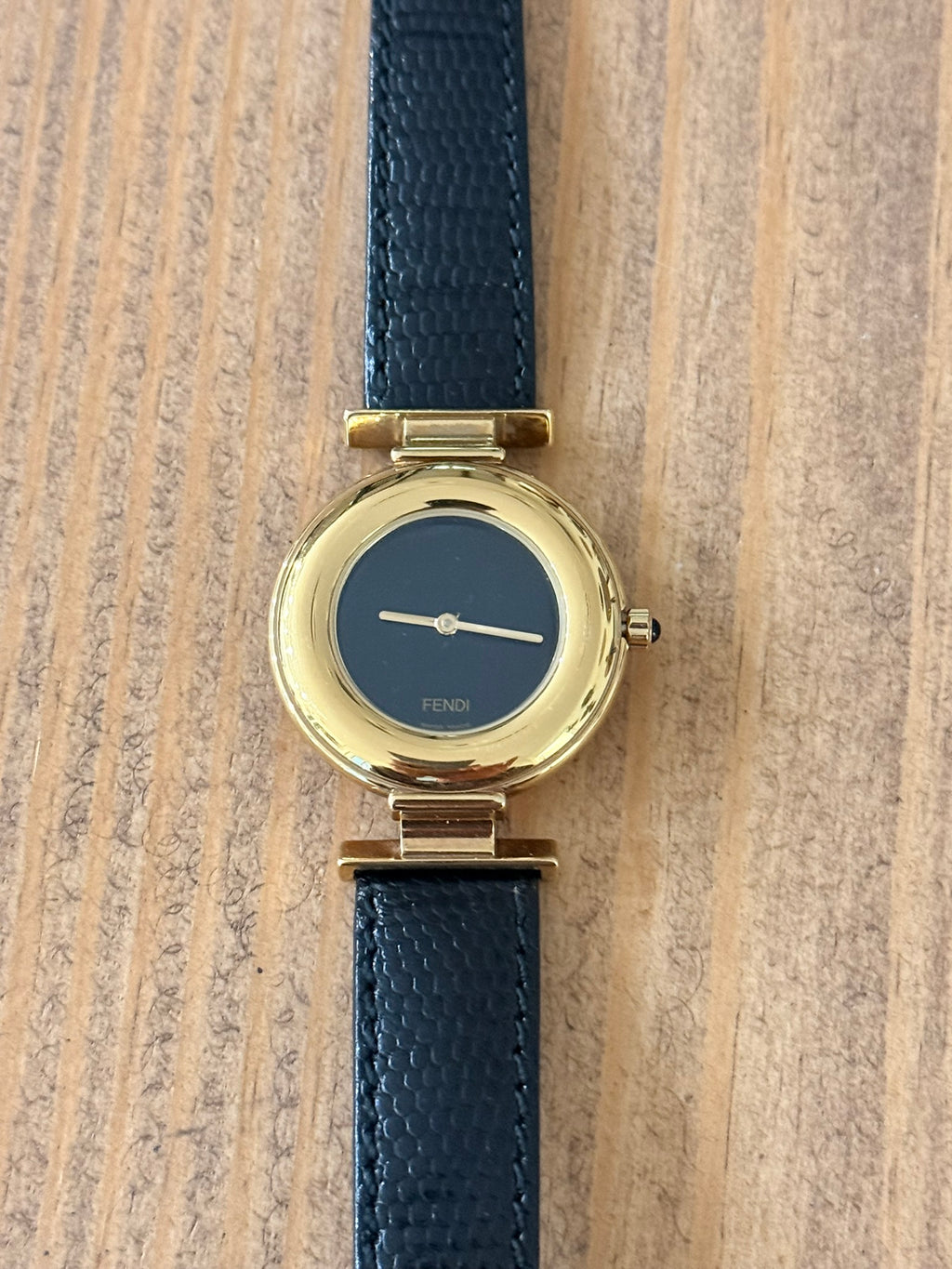 Fendi Orologi 320G Vintage Swiss Unisex 32mm – Gold Domed Bezel, Black Dial, Unworn